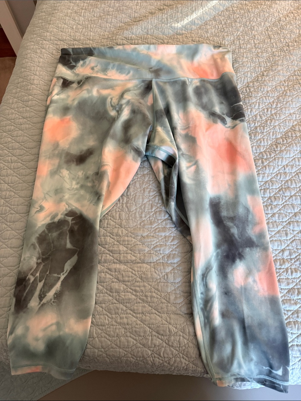 Athleta Elation Printed 7/8 Tight